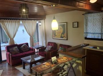 Departamento de 1 habitación, Quito · Rento Suite Amoblada con Terraza, Urb. El Bosque. $400 con Servicios Basicos
