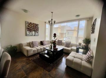 Casa · 150m² · 3 Habitaciones · Linda Casa en Venta – Nayón