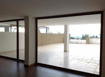 Departamento · 303ha · 3 Habitaciones · 2 Estacionamientos · Venta Amplio Departamento de 163 m² de 3 Dorm. en Nayón
