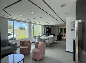 Casa · 264m² · 3 Estacionamientos · Venta Casa de 264 m² de 3 Dorm. en Carcelén