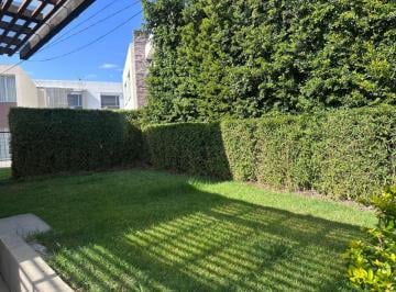 Casa de 4 habitaciones, Quito · Casa Moderna Amoblada en Renta en San Juan de Cumbaya Amplia, Conjunto Seguro y Patio Privado
