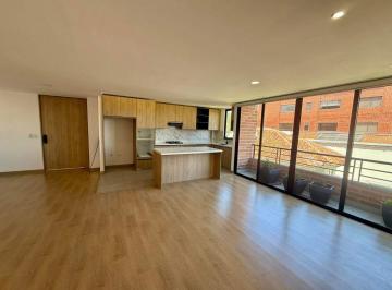 Departamento de 3 habitaciones, Cuenca · Departamento en Alquiler Sector Av Remigio Crespo con Balcón