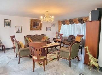 Casa de 3 habitaciones, Riobamba · Venta Casa Riobamba Los Alamos con Suite