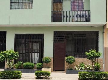 Casa de 7 habitaciones, Guayaquil · Casa Rentera en Venta. Sobre Calle Esmeraldas y El Oroexcelente Potencial Comercial.