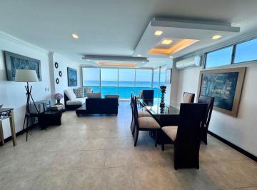 Departamento de 3 habitaciones, Salinas · Departamento Frente Al Mar en El Malecón de San Lorenzo – Salinas