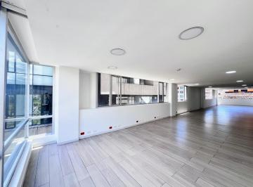 Oficina comercial · 123m² · 2 Estacionamientos · Renta Oficina 122 m² con 2 Parqueaderos con Vista a La Carolina