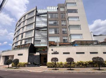 Departamento de 3 habitaciones, Quito · Vendo Amplio Departamento 3 Dorm. 3 Parqueaderos Sector Quito Tenis Excelente Vista.