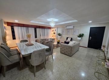 Departamento de 3 habitaciones, Guayaquil · Vendo Lindo Departamento Remodelado en Urdesa Central, Cerca a La Victor Emilio Estrada, Parqueo