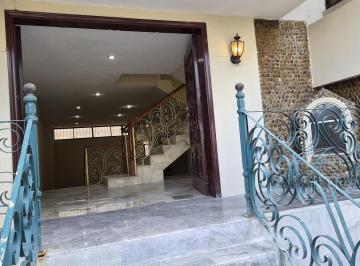 Casa · 373m² · 4 Habitaciones · 3 Estacionamientos · Casa en Venta en Bellavista Centro Norte Guayaquil Sans