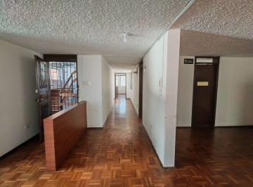 Oficina comercial , Quito · Rento Excelente Departamento de Tres Dorm. con Tres Baños, Sala, Comedor, Cocina, Parqueadero