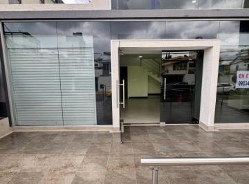 Local comercial , Quito · En Renta Local Comercial 138 m² - La Carolina