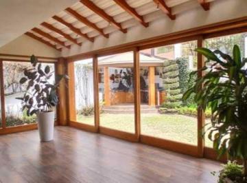 Casa de 4 habitaciones, Quito · Casa de Venta - Renta, Altos del Valle con Ascensor