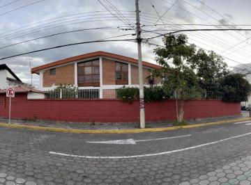 Casa de 5 habitaciones, Quito · Casa de 700 m² con 5 Dorm. en Venta en El Triángulo