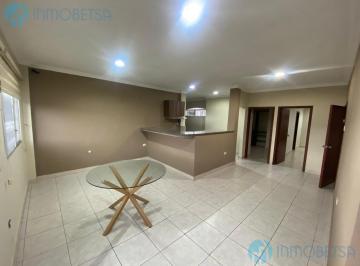Departamento · 80m² · 2 Habitaciones · 1 Estacionamiento · Departamento en Alquiler en Primer Piso Alto, en Urdesa Central