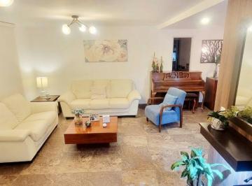Casa de 3 habitaciones, Quito · Casa Esquinera en Venta en Mirasierra Valle de Los Chillos 3 Dorm., Amplio Patio 2 Parqueadero