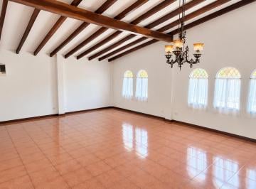 Casa de 3 habitaciones, Guayaquil · Casa Av Circunvalación Norte Urdesa Norte Venta