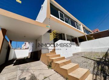 Casa de 4 habitaciones, Quito · Casa de Arriendo Ideal Oficinas Empresas en La Marina de Jesus