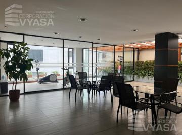 Departamento · 141m² · 3 Habitaciones · 2 Estacionamientos · Av González Suárez - Av La Coruña, Departamento en Arriendo de 141 m²