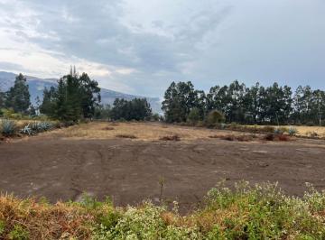 Terreno / Lote en Venta   · Vendo Bonitos Lotes Planos de Terreno.