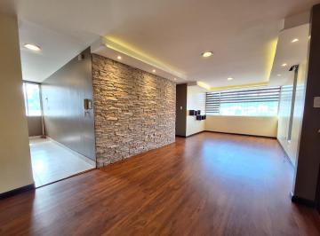 Suite · 68m² · 2 Habitaciones · 1 Estacionamiento · Amplia Suite con Estudio, de Venta en Ponceano - Carcelén Alto.