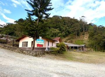 Quinta vacacional de 3 habitaciones, Baños de Agua Santa · Quinta Vacacional con Potencial Turístico y Área de Restaurante en San Francisco, Baños
