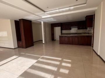 Departamento · 196ha · 3 Habitaciones · 2 Estacionamientos · Departamento El Batan 165 Mtrs2 Área Habitable con Terraza Cubierta Privada
