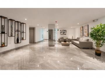 Oficina comercial , Daule · Oficina de Alquiler en Edificio Platinum I