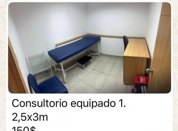 Consultorio de 1 habitación, Quito · Renta de Consultorios en La Rumipamba Para Rayos X y Consultorios Normales.