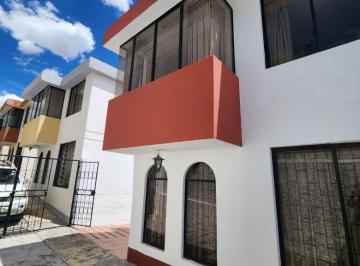 Casa de 3 habitaciones, Quito · Casa en Venta Conjunto Privado con Jardin Propio Sector El Condado