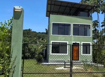 Casa de 2 habitaciones, Muisne · Vendo Amplia Casa en Mompiche, Esmeraldas