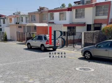 Casa de 3 habitaciones, Quito · Venta Casa de 140.46 m² 3hab. con Patio - Sector Norte de Quito (Conjunto El Fundador)