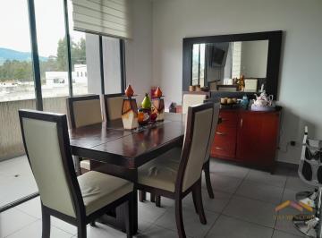 Casa · 92m² · 3 Habitaciones · 2 Estacionamientos · Casa en Venta Dentro de Conjunto en Conocoto en San Miguel de Conocoto.