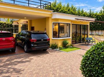 Casa de 3 habitaciones, Quito · Casa Independiente en Venta | Valle de Los Chillos