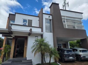 Casa de 3 habitaciones, Quito · Casa en Venta | Valle de Los Chillos