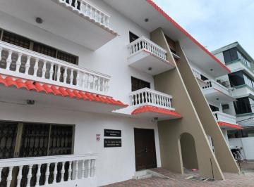 Departamento en Venta de 4 habitaciones Urdesa · En Venta: Departamento Tipo Loft con Excelente Ubicación en Urdesa Central, Para Uso Comercial o Res