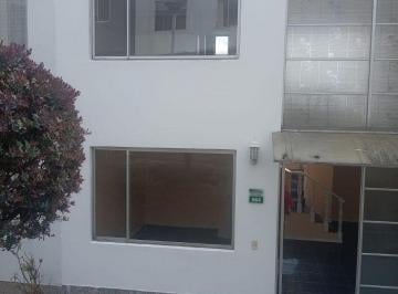 Casa de 3 habitaciones, Quito · Venta de Casa en El Pinar Alto, Dentro de Urbanización Segura