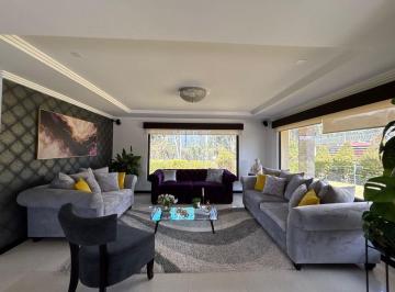 Casa de 4 habitaciones, Cuenca · Casa Elegante Amoblada en Venta en Río Amarillo, Cuenca
