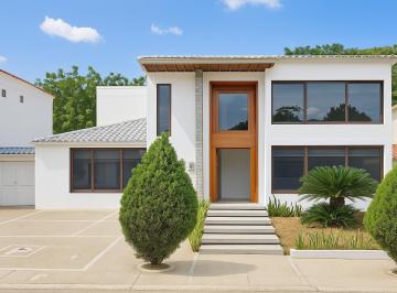 Casa · 278m² · 4 Habitaciones · 3 Estacionamientos · Casa en Alquiler con 4 Dorm. en Ciudad del Sol, Manta