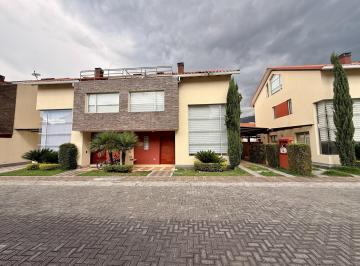 Casa · 226m² · 3 Habitaciones · 2 Estacionamientos · Vendo Casa 3d. en Lumbisí, Sector El Limonar (Conjunto Villa Andaluz)