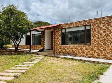 Casa de 3 habitaciones, Quito · Arriendo Casa Independiente Una Planta 3 Habitaciones Tumbaco