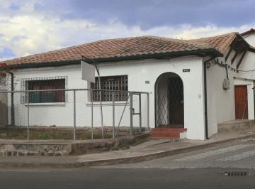 Casa de 4 habitaciones Venta USD 210.000 · ​¡Alta Plusvalía en Pifo! Predio Esquinero a Pocos Pasos del Parque Central