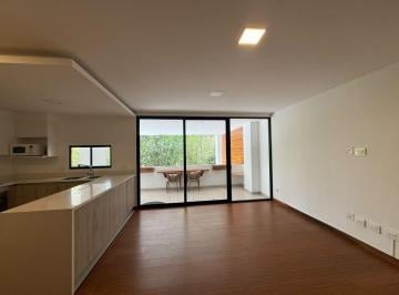 Suite de 1 habitación, Quito · Hermosa Suite con Balcon Urbanización La Campiña