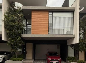 Fachada de la casa. · Arriendo Casa en Conjunto "Viña del Este"