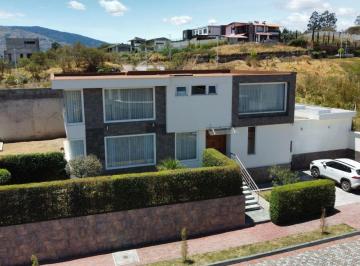 Casa de 3 habitaciones, Quito · Casa en Venta 3 Dorm. Independiente, Sector La Espe