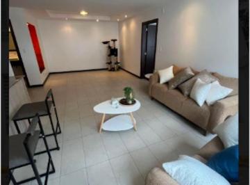 Suite de 1 habitación, Quito · Suite en Planta Baja 2 Parqueos Acepta Mascota Urbanización El Condado