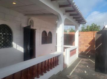 Casa de 3 habitaciones, Salinas · Casa de 200 m² con 3 Dorm. en Venta en Las Dunas