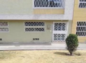 Casa · 73m² · 3 Habitaciones · 1 Estacionamiento · Casa en Calderón