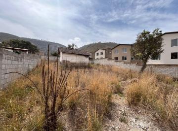 Terreno / Lote , Quito · Terreno en Venta Ideal Para Proyecto Residencia o Inversión en La Urbanización El Rosario