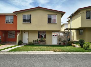 Casa de 3 habitaciones, Quito · Casa en Venta - 3 Dorm., Pomasqui (Sector Cemexpo) Sobre Av Manuel Córdoba Galarza