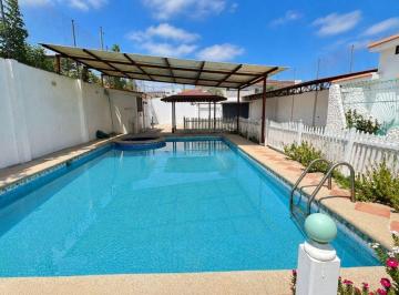 Casa de 5 habitaciones, Manta · Casa de Alquiler con Piscina Barbasquillo Manta
